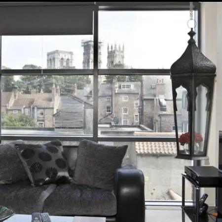 Appartement Churchill Two Bedroom With Free Parking And The Minster View *