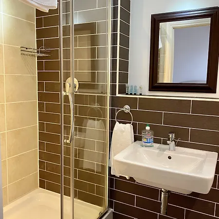 Churchill Two Bedroom With Free Parking And The Minster View Appartement