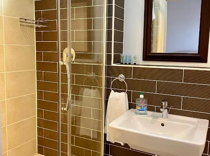 Churchill Two Bedroom With Free Parking And The Minster View 约克