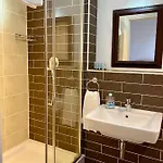 Churchill Two Bedroom Apartments With Free Parking And The Minster View York