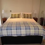 Churchill Two Bedroom Apartments With Free Parking And The Minster View * York