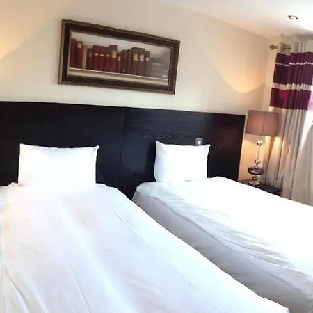 Churchill Two Bedroom Apartments With Free Parking And The Minster View York